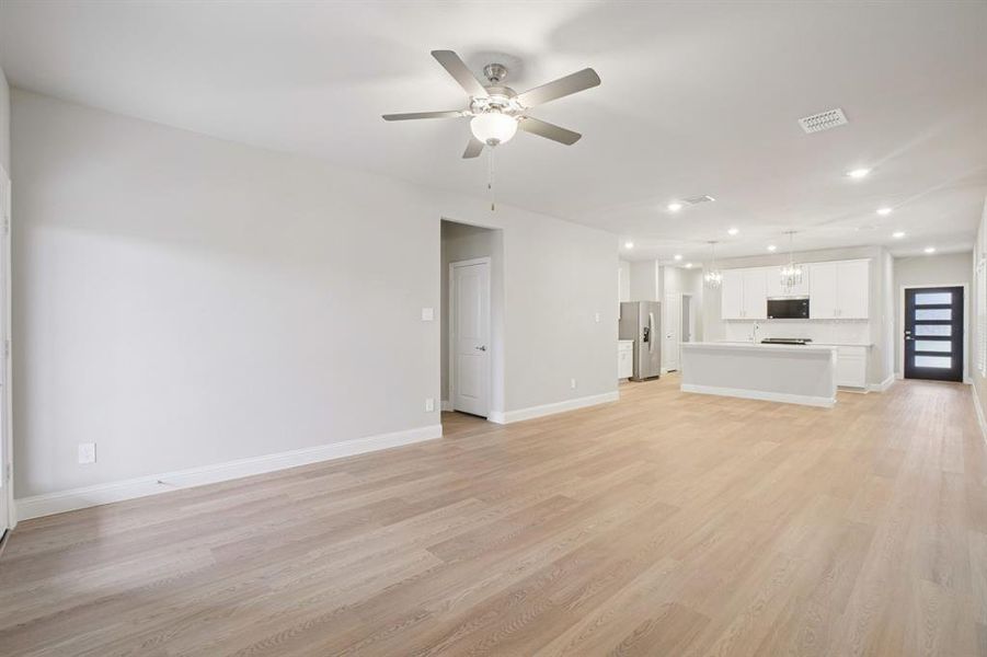 Spacious, unfurnished interior of a new home in Parks at Foster Crossing - Spring Series, Anna (Image 21).