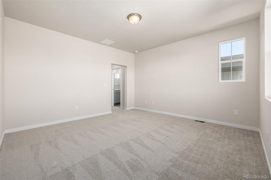 Spacious, unfurnished interior of a new home in , Thornton (Image 14).