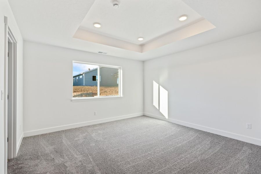 Spacious, unfurnished interior of a new home in Feather Ridge, Redmond (Image 10). Spacious, unfurnished interior of a new home in Feather Ridge, Redmond (Image 10).