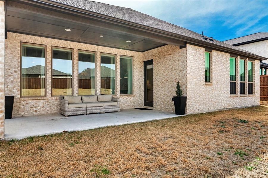 Exterior details and patio area of a home in Walsh, Fort Worth (Image 4).