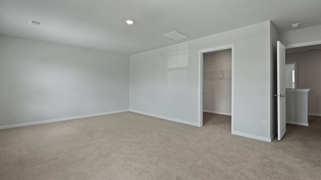 Representative unfurnished interior of a home built from the GALEN by D.R. Horton in Lakeview at Kitfield, Moncks Corner (Image 21).