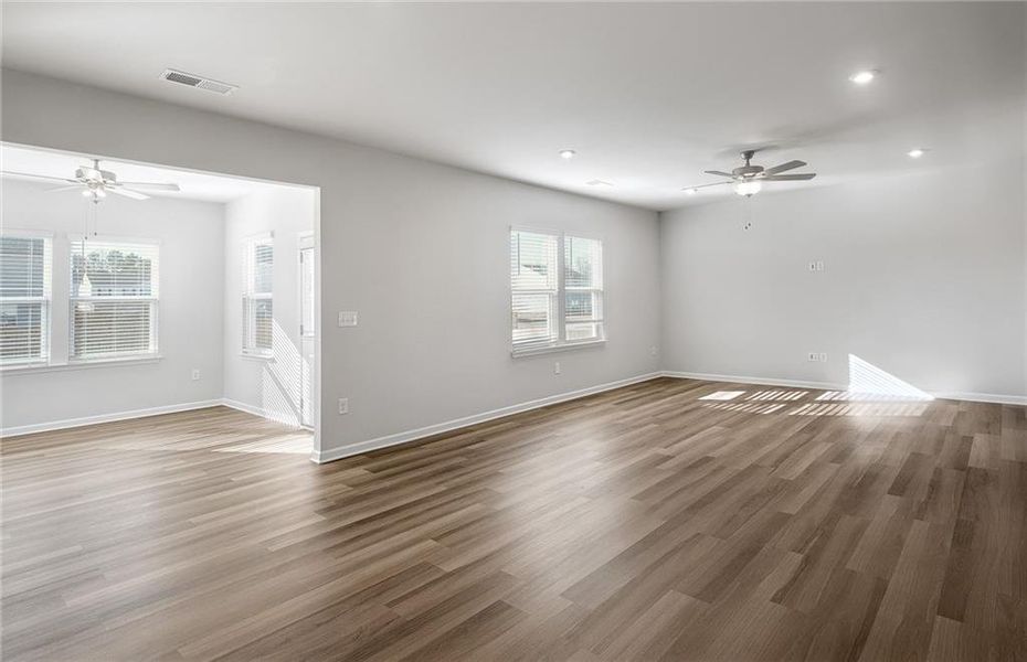 Spacious, unfurnished interior of a new home in Anderson Point, McDonough (Image 12).