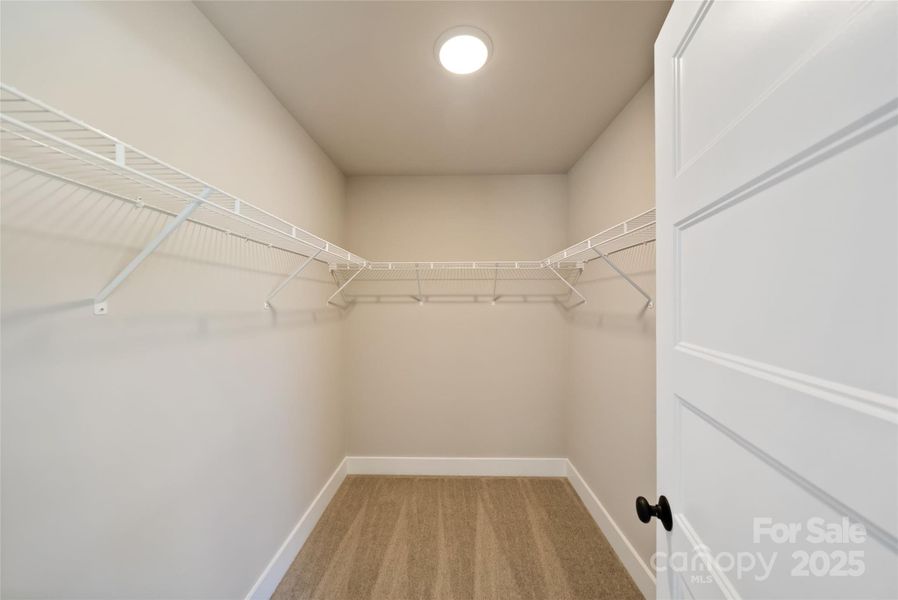 Spacious, unfurnished interior of a new home in , Monroe (Image 23).