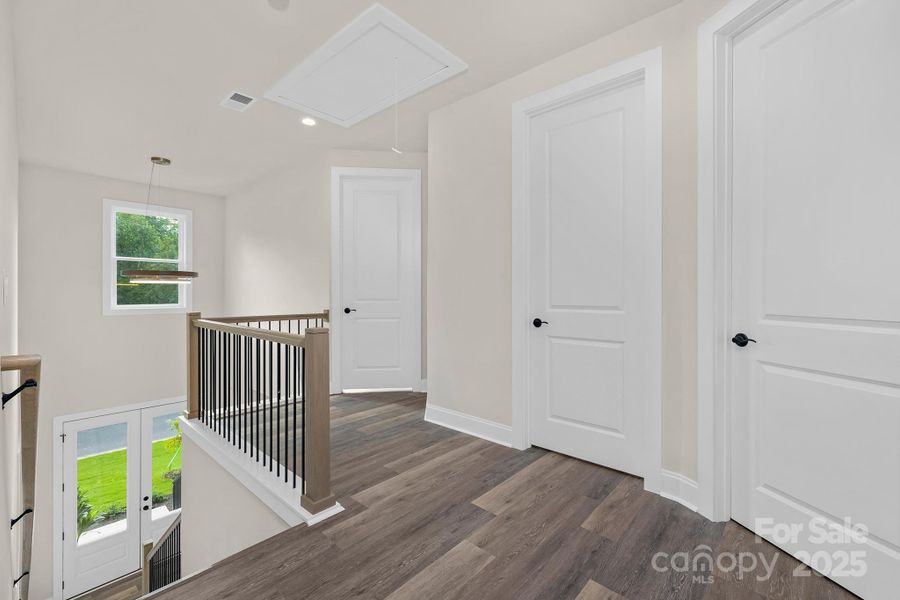 Image 36 of a home in .