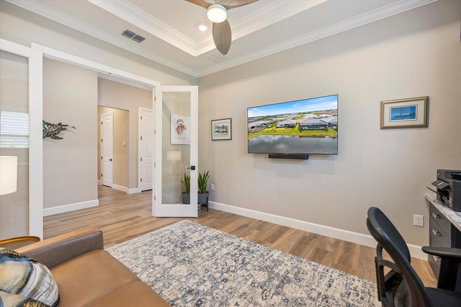 Furnished interior view inside a new home in , Englewood (Image 67).
