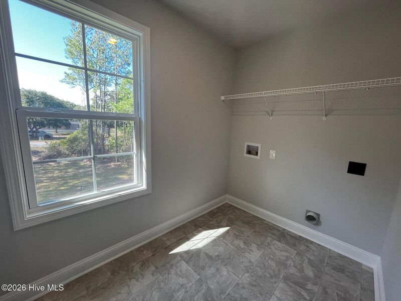 Spacious, unfurnished interior of a new home in Rutledge, Shallotte (Image 25).