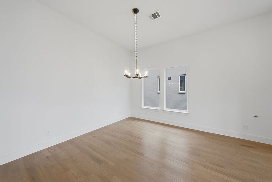 Spacious, unfurnished interior of a new home in Tavolo Park, Fort Worth (Image 21).
