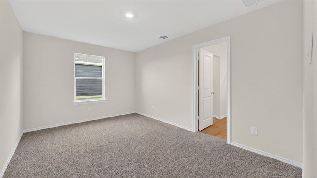 Spacious, unfurnished interior of a new home in The Hills of Sherman, Sherman (Image 16).