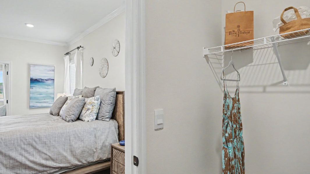 Representative furnished interior of a home built from the Drexel by Maronda Homes in Labelle, Labelle (Image 48).