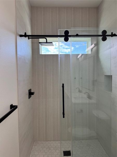2nd Bathroom
