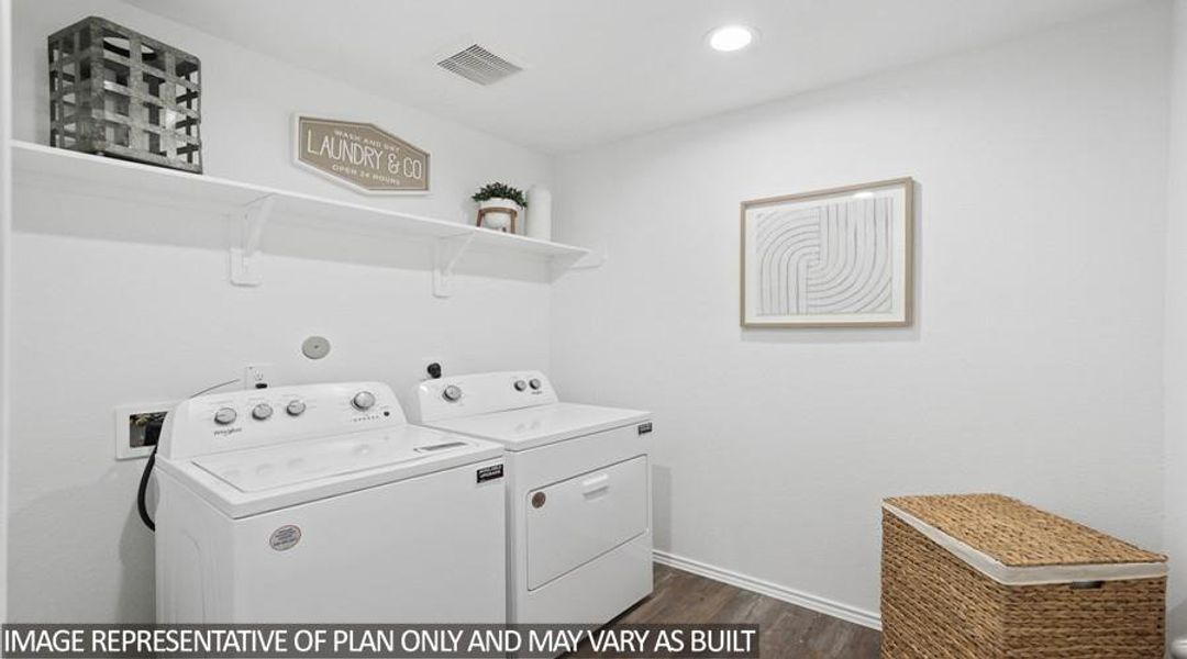 Furnished interior view inside a new home in Williams Reserve East, Conroe (Image 9). Furnished interior view inside a new home in Williams Reserve East, Conroe (Image 9).