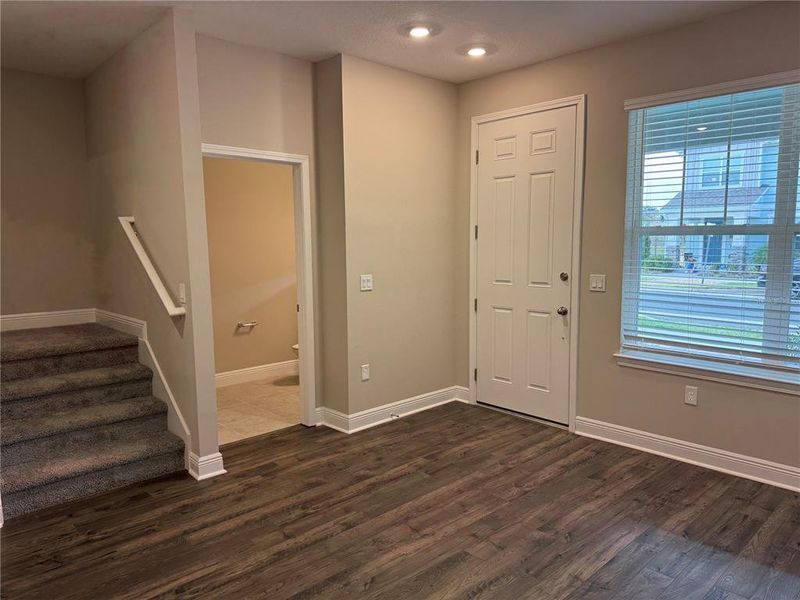 Spacious, unfurnished interior of a new home in Hamlin Ridge, Winter Garden (Image 27).