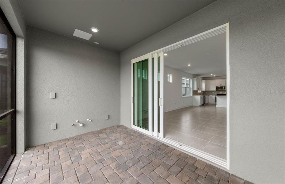 Spacious, unfurnished interior of a new home in Shores at Stillwater, Englewood (Image 23).