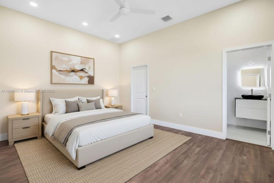 Furnished interior view inside a new home in , Plantation (Image 17).