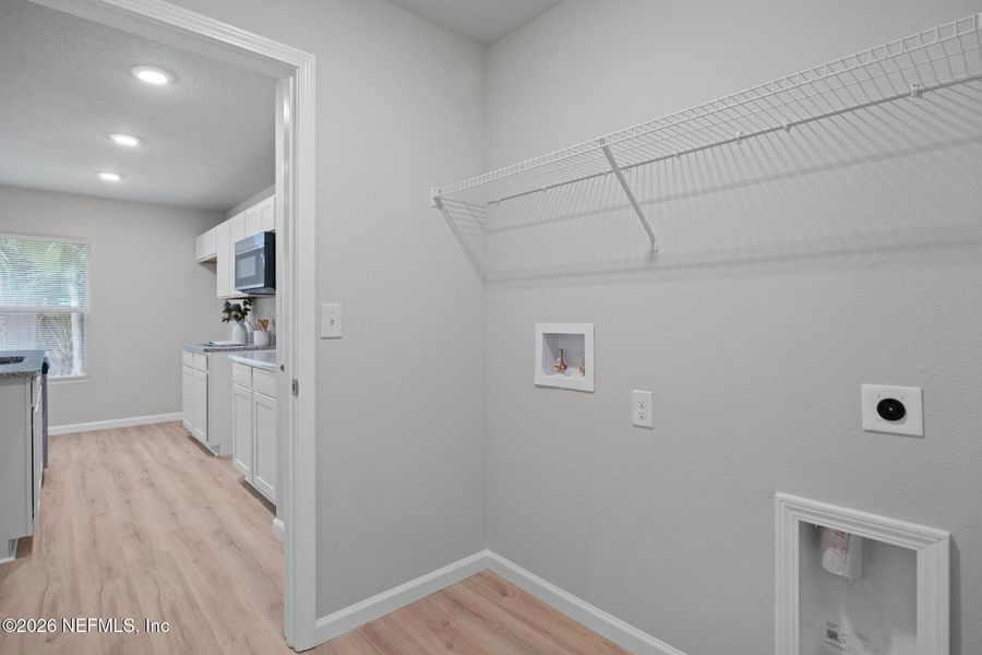 Spacious, unfurnished interior of a new home in , Jacksonville (Image 22).