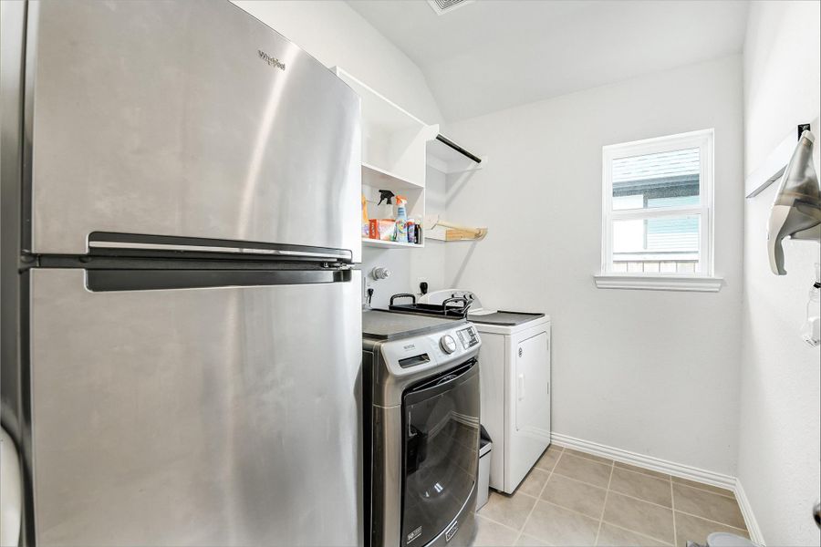 Furnished interior view inside a new home in Bridgeland Creekland Village, Cypress (Image 13). Furnished interior view inside a new home in Bridgeland Creekland Village, Cypress (Image 13).