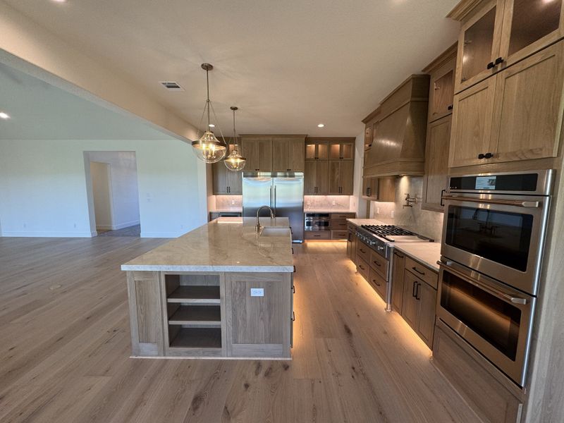 Furnished interior view inside a new home in Summit Ranch, Aledo (Image 5). Furnished interior view inside a new home in Summit Ranch, Aledo (Image 5).