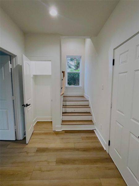 Spacious, unfurnished interior of a new home in , Houston (Image 40).