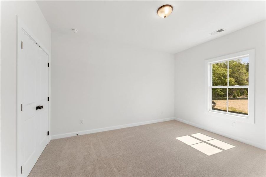 Spacious, unfurnished interior of a new home in Linden Grove, Powder Springs (Image 30).
