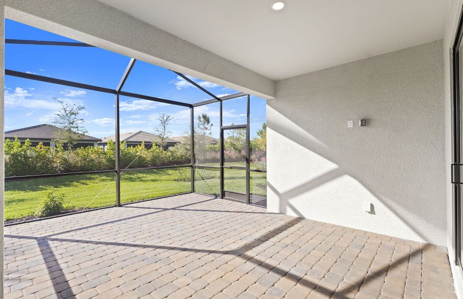 Exterior details and patio area of a home in Terreno, Naples (Image 4).