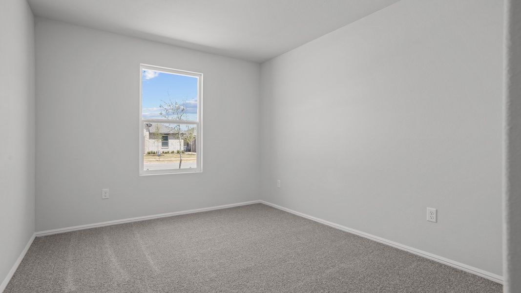 Representative unfurnished interior of a home built from the DENTON by D.R. Horton in Faculty Row, Abilene (Image 19).