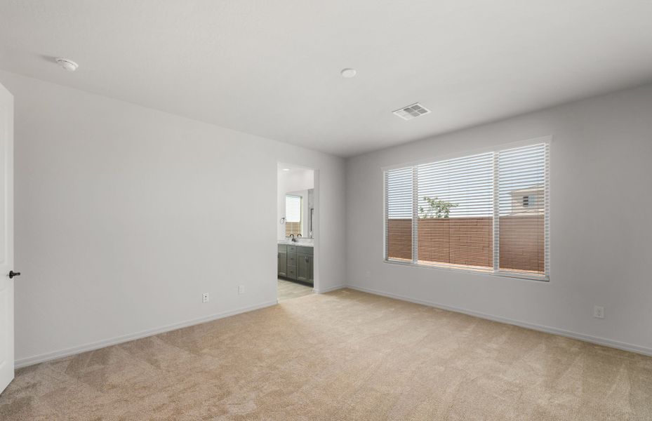 Spacious, unfurnished interior of a new home in Soleo, San Tan Valley (Image 19). Spacious, unfurnished interior of a new home in Soleo, San Tan Valley (Image 19).
