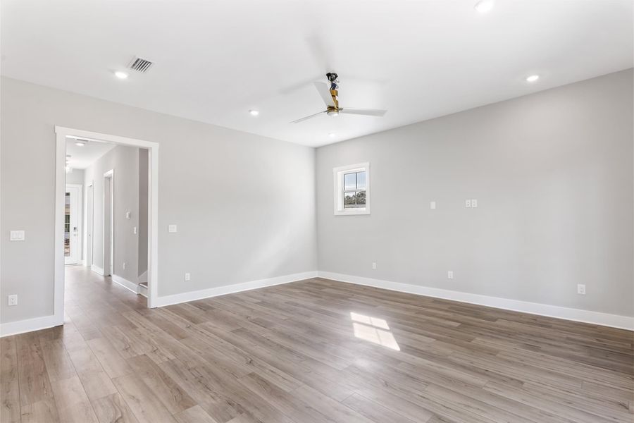 Representative unfurnished interior of a home built from the Pearl by Brock Built in Nautilus Pointe, Inlet Beach (Image 38).
