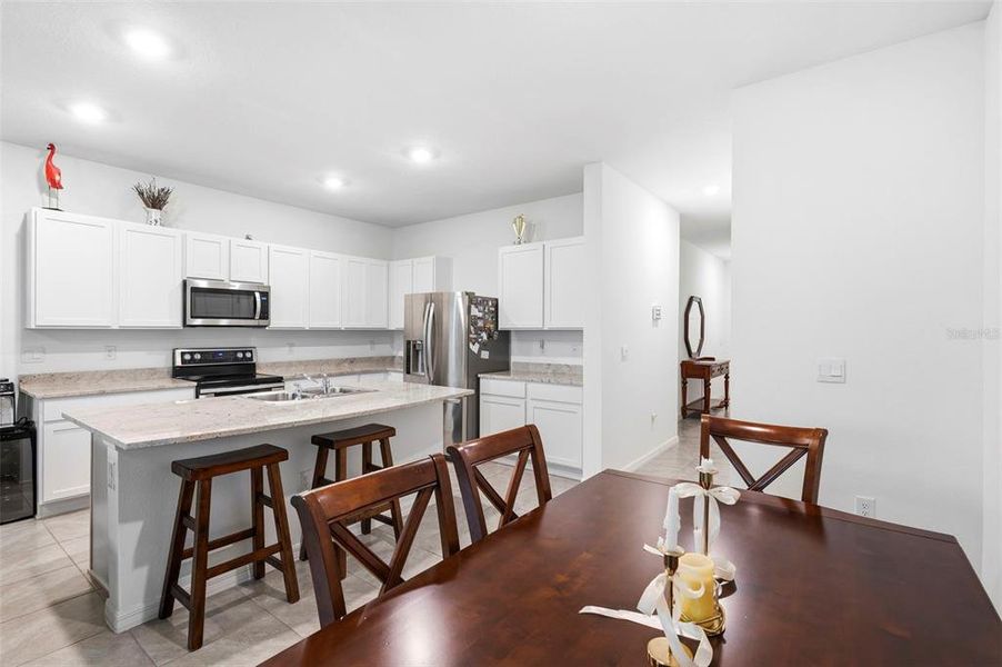 Furnished interior view inside a new home in , Apollo Beach (Image 40).