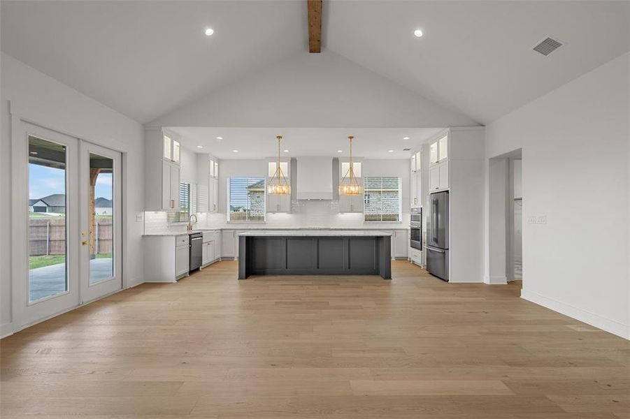 Spacious, unfurnished interior of a new home in , Hewitt (Image 33).