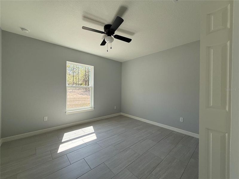Spacious, unfurnished interior of a new home in , Ocklawaha (Image 11).