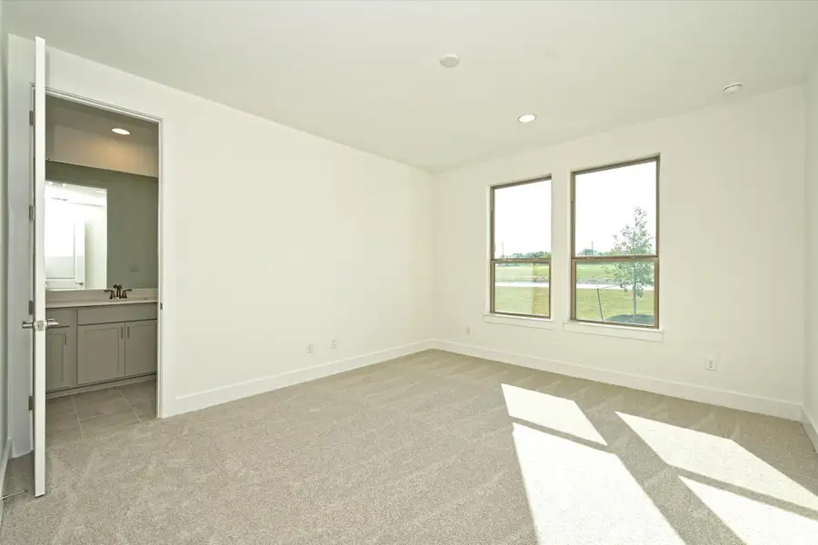 Representative unfurnished interior of a home built from the Llano II by Giddens Homes in Whispering Wind, Bertram (Image 110). Representative unfurnished interior of a home built from the Llano II by Giddens Homes in Whispering Wind, Bertram (Image 110).