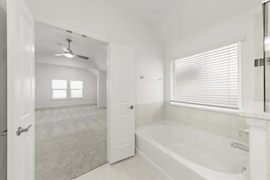 Furnished interior view inside a new home in Meadow Run, Melissa (Image 9).