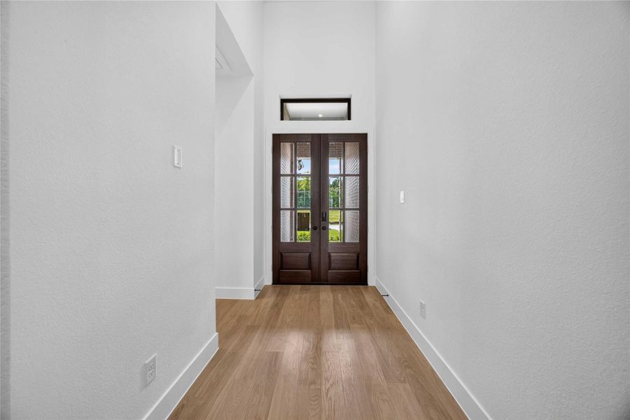 Spacious, unfurnished interior of a new home in Friendswood Trails 70' Homesites, Friendswood (Image 24).