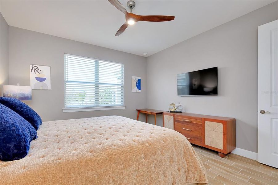 Furnished interior view inside a new home in , Englewood (Image 48).