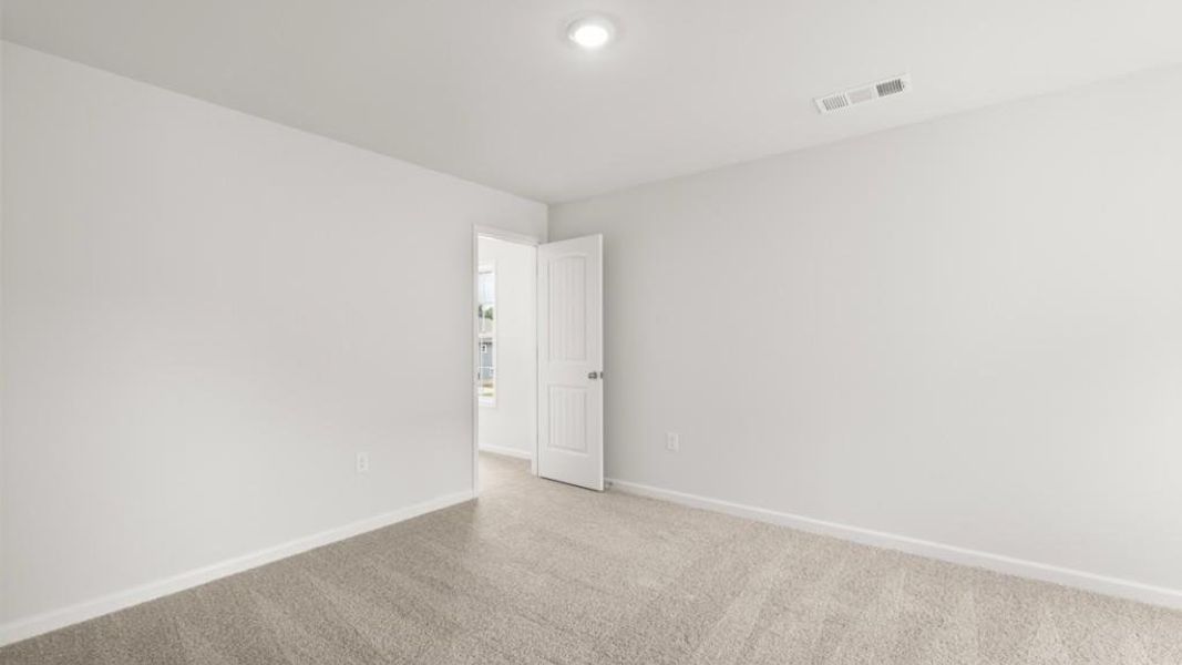 Spacious, unfurnished interior of a new home in Haven Abbey, Cumming (Image 20).