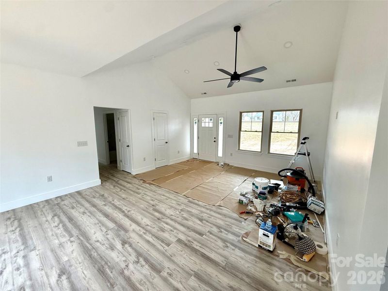 Spacious, unfurnished interior of a new home in , Hickory (Image 10).