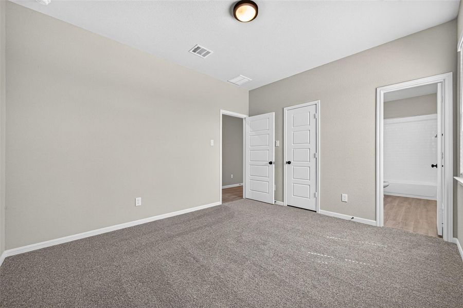 Spacious, unfurnished interior of a new home in La Segarra, Brookshire (Image 34).