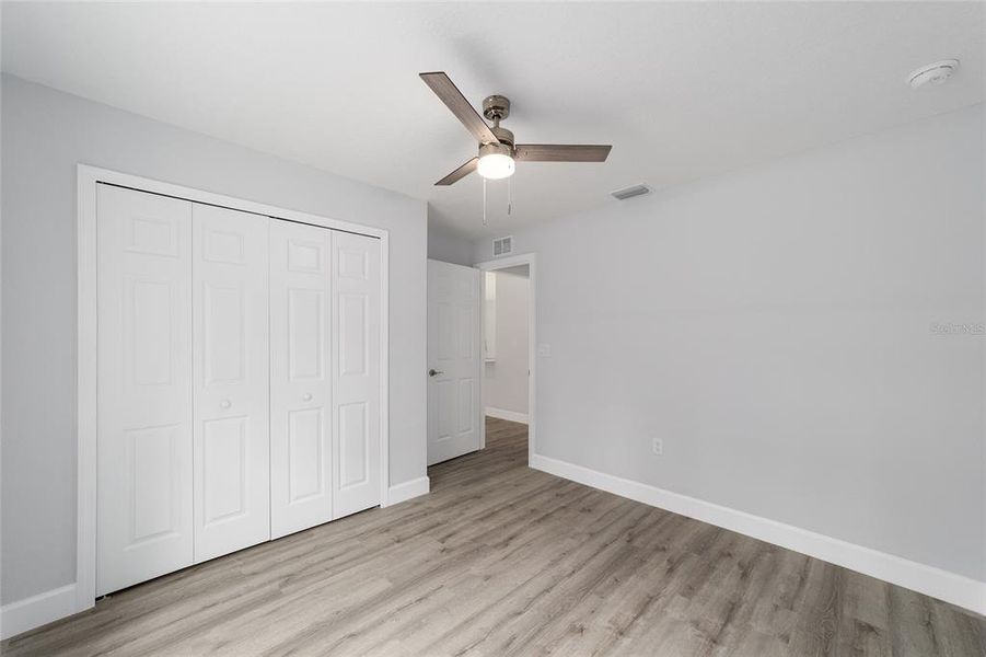 Spacious, unfurnished interior of a new home in , Dunnellon (Image 23).
