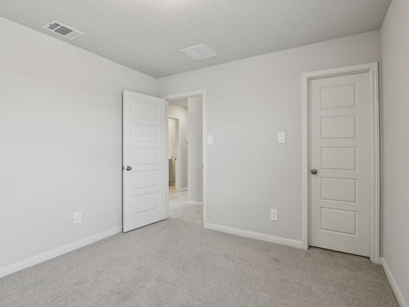 Spacious, unfurnished interior of a new home in Scenic Crest - Premier Series, Boerne (Image 30). Spacious, unfurnished interior of a new home in Scenic Crest - Premier Series, Boerne (Image 30).