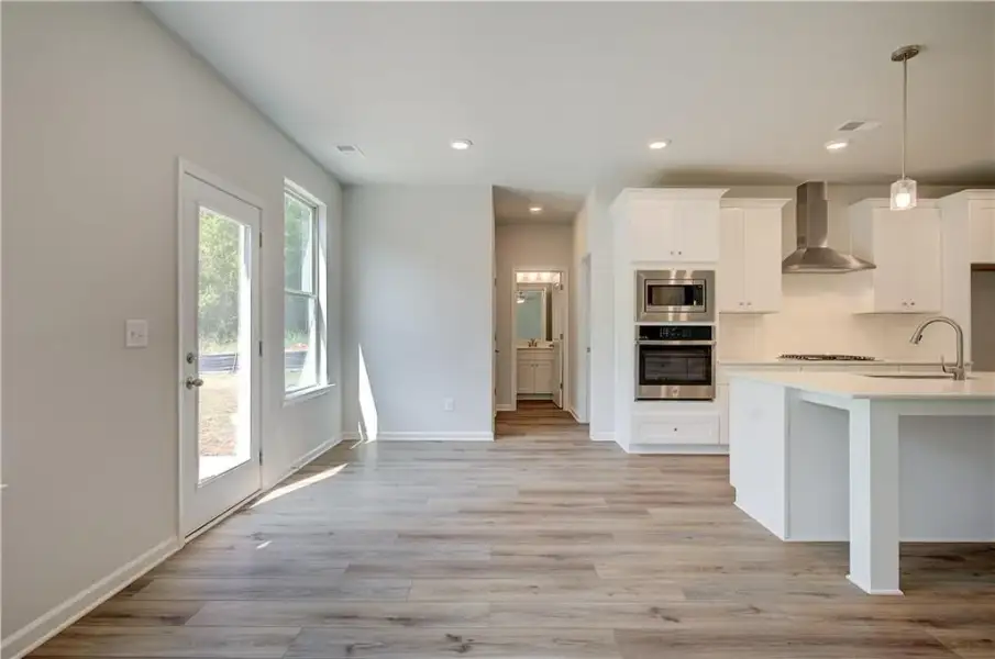 Spacious, unfurnished interior of a new home in Brighton, Locust Grove (Image 33).