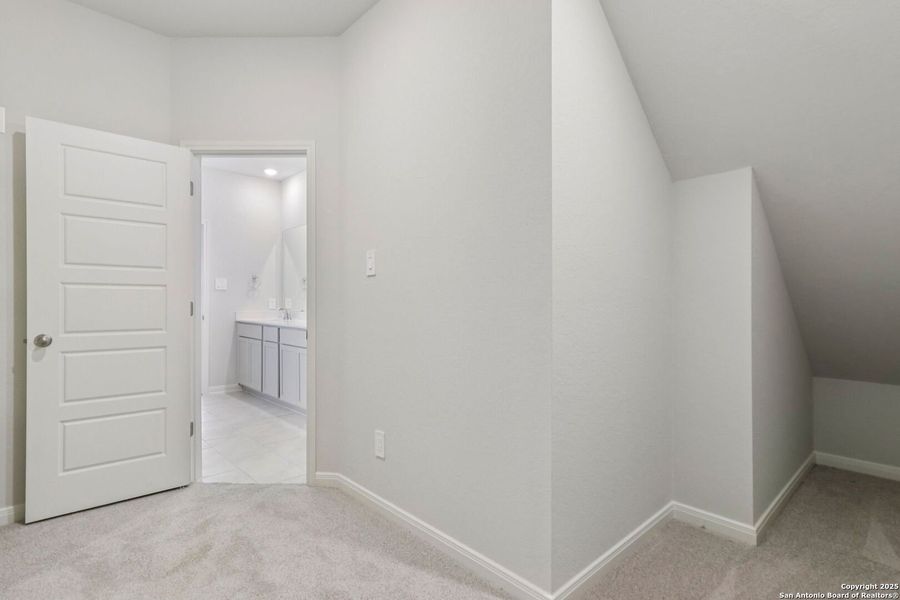 Spacious, unfurnished interior of a new home in Estancia Ranch - Premier Series, San Antonio (Image 31). Spacious, unfurnished interior of a new home in Estancia Ranch - Premier Series, San Antonio (Image 31).