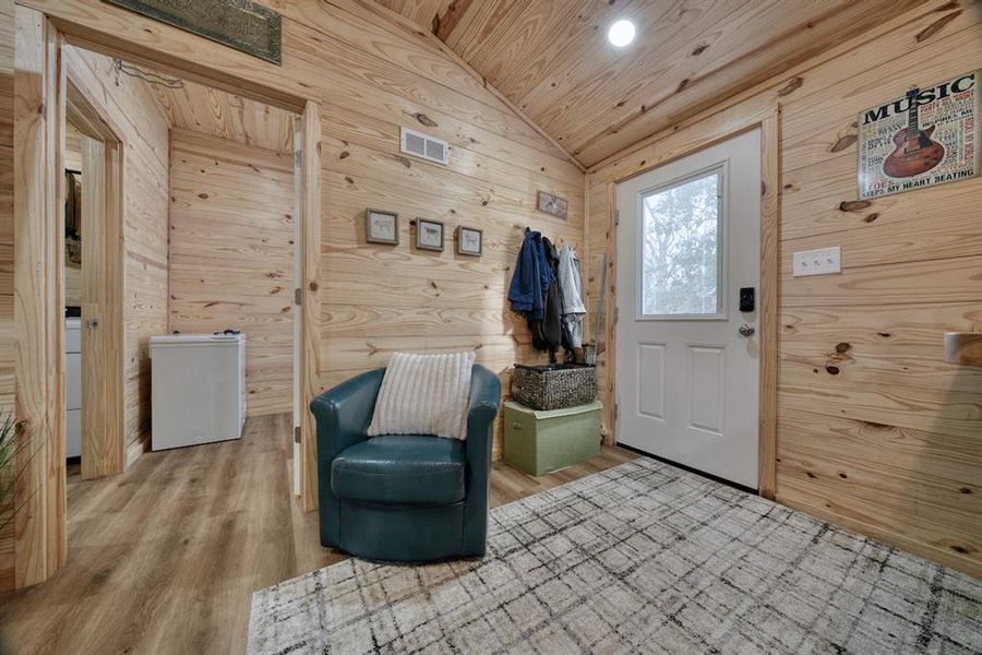 Furnished interior view inside a new home in , Grand Saline (Image 12).