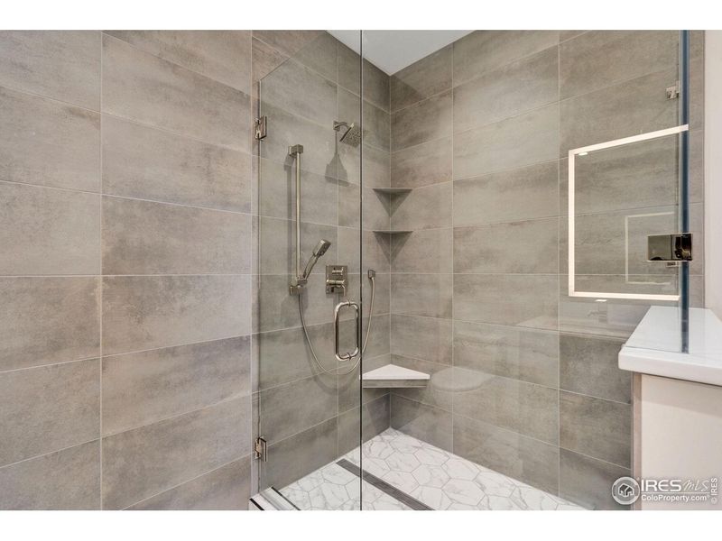 Image 36 of a home in .