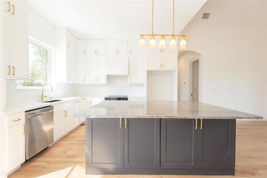 Furnished interior view inside a new home in , Celeste (Image 8).