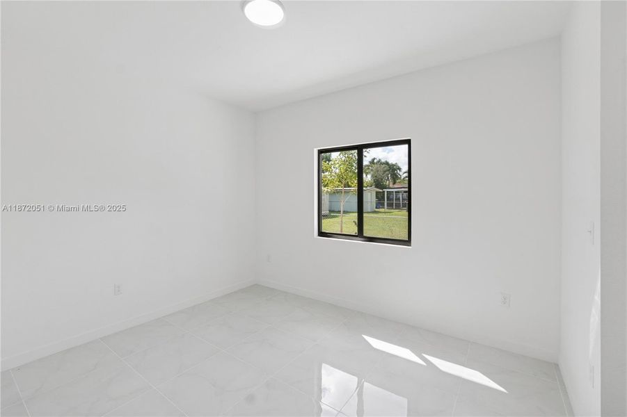 Spacious, unfurnished interior of a new home in , Miami (Image 11).