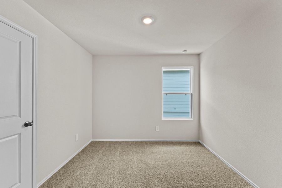 Spacious, unfurnished interior of a new home in Avenida, Converse (Image 19).
