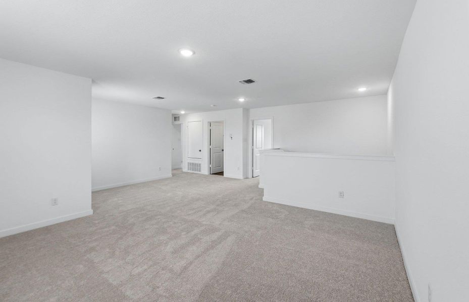 Spacious, unfurnished interior of a new home in Skyview, Belton (Image 15).