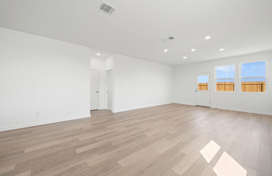 Spacious, unfurnished interior of a new home in Alto, San Marcos (Image 18). Spacious, unfurnished interior of a new home in Alto, San Marcos (Image 18).
