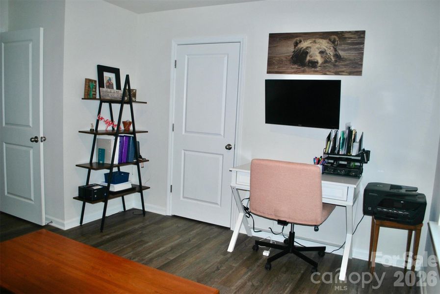 Furnished interior view inside a new home in , Hendersonville (Image 29). Furnished interior view inside a new home in , Hendersonville (Image 29).