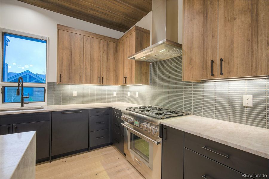 Furnished interior view inside a new home in , Frisco (Image 11).